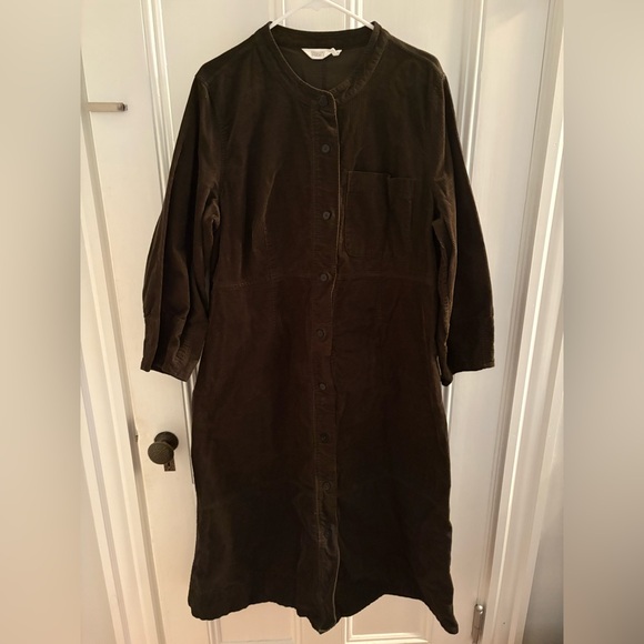 Elegant Toast Olive Green Midi corduroy Dress - Picture 2 of 3